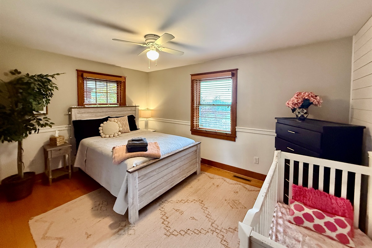 Queen Bedroom with Nearby Bathroom