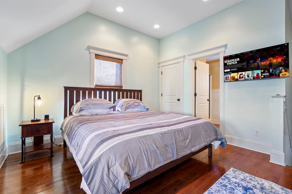 Your private retreat in the Soda Pop District — steps from the Brooklyn Arts District