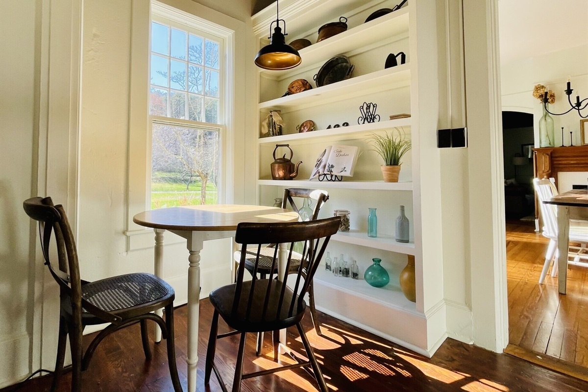 Breakfast Nook