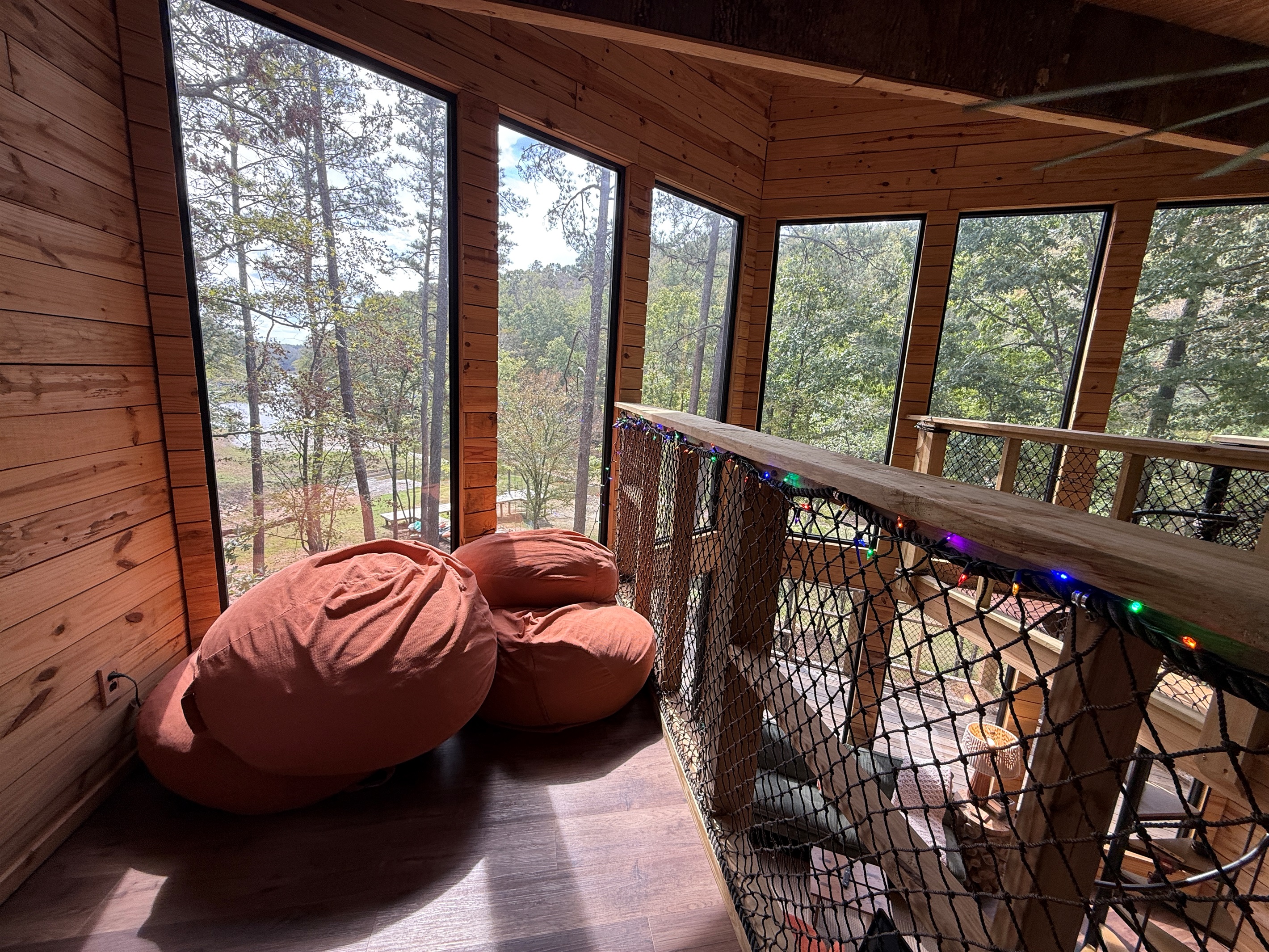 Kid’s play area with beanbags and birdwatching!