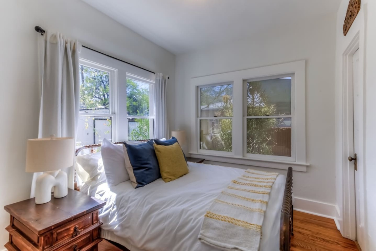 Bedroom 2- double bed
