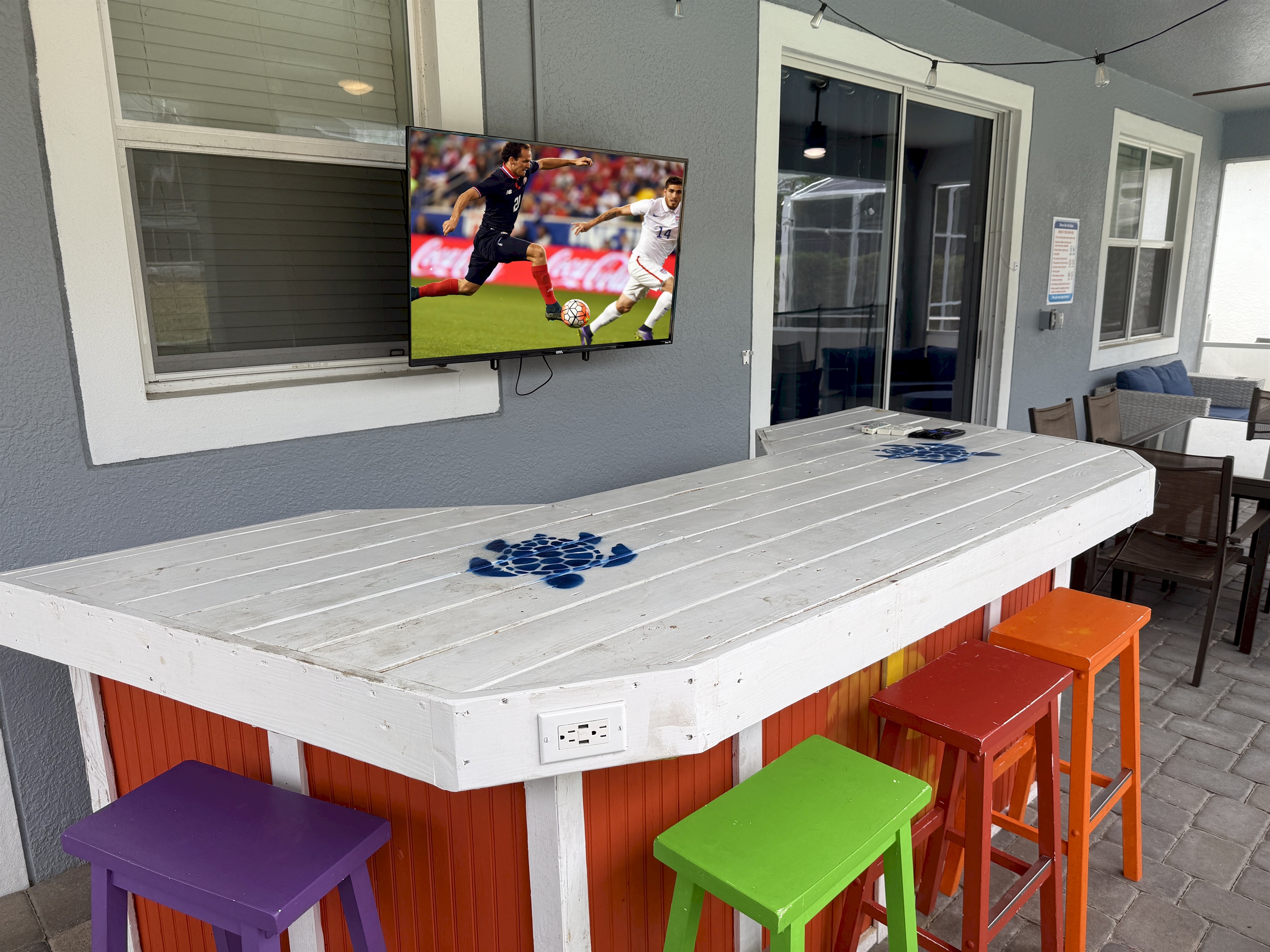 Bar Counter - TV