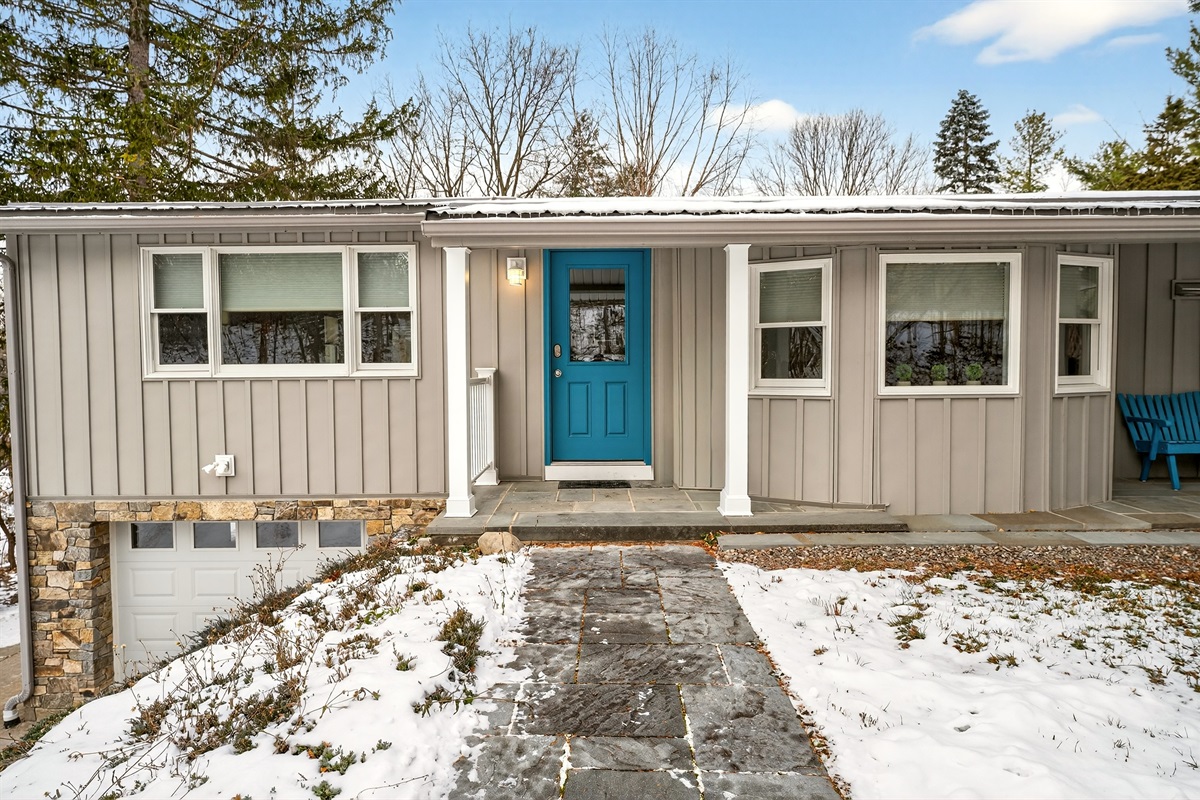 Front view of the property