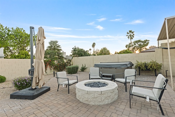 Private spa and fire pit—perfect for relaxing evenings under the stars