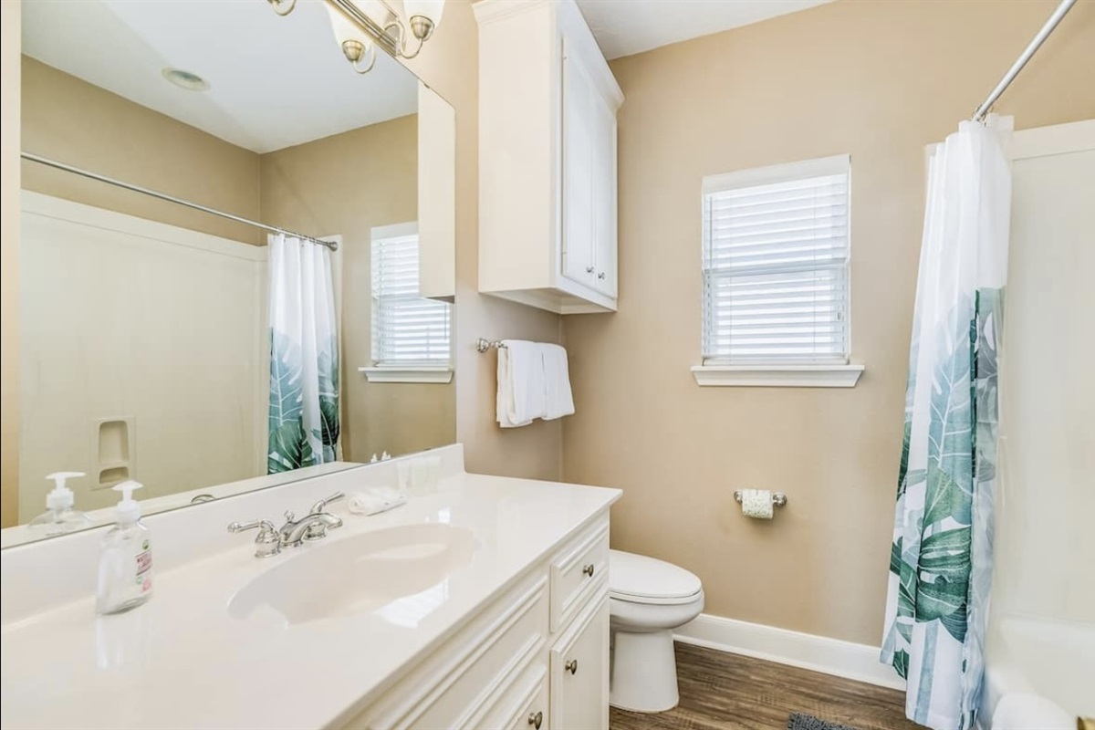 6c121b86617c4136aa5e1d0a4bb1c1ce Large | Beachhouse | Texas | TX | Vacation Homes | Galveston | Crystal Beach | Kokomo | Breezy Days | Beachfront Elegance | Sunrise Serenity | Southern Sands Property Management, LLC