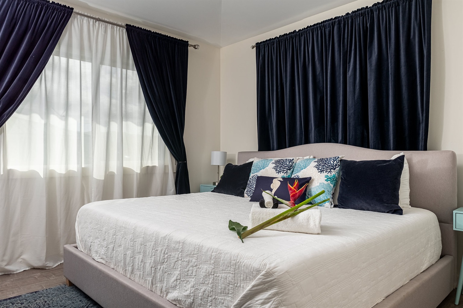 Master King Bedroom + AC