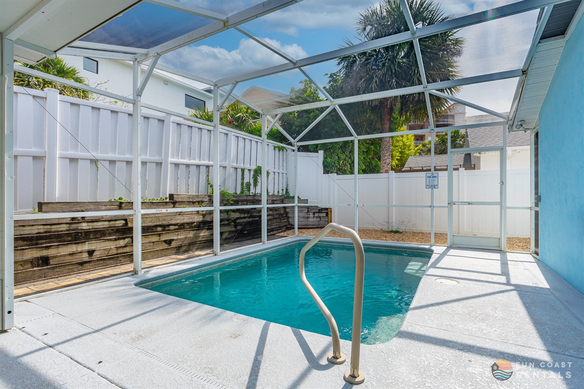 Private Pool with Heating!