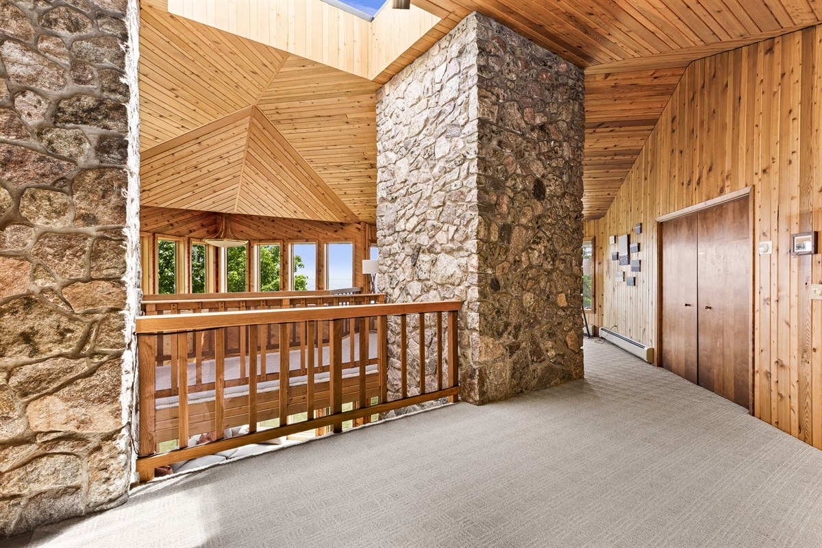 Upper level foyer.