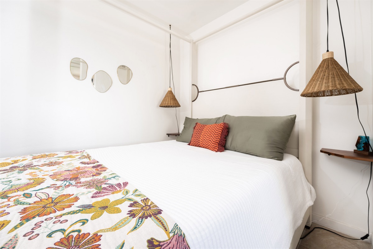 A bed fit for dreamers &ndash; relax on the Casper mattress beneath the canopy in style.