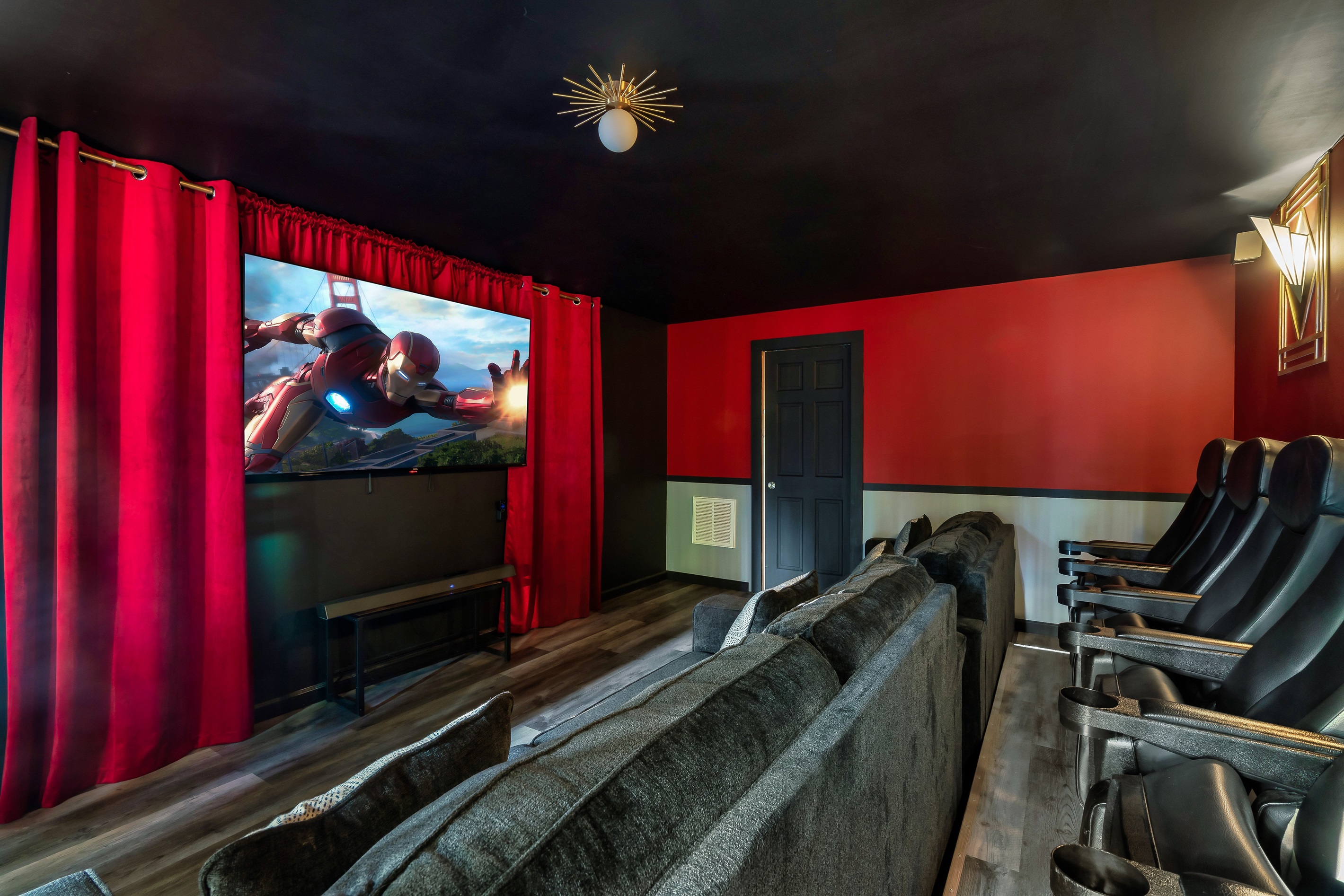 Spectacular theater with 75 inch screen Surround Sound, Popcorn