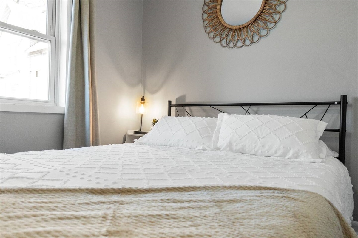 Bed details.