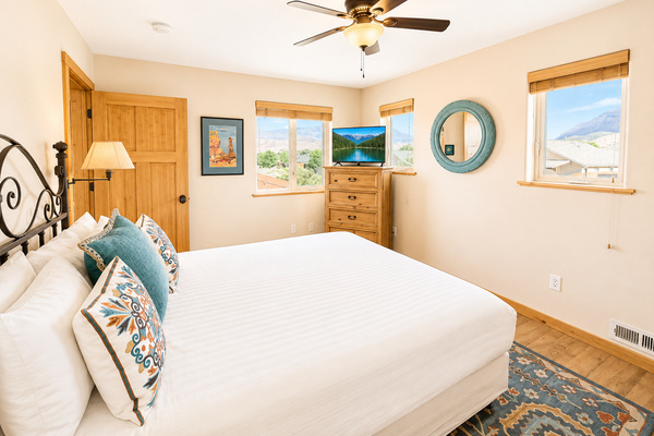 Upstairs Suite