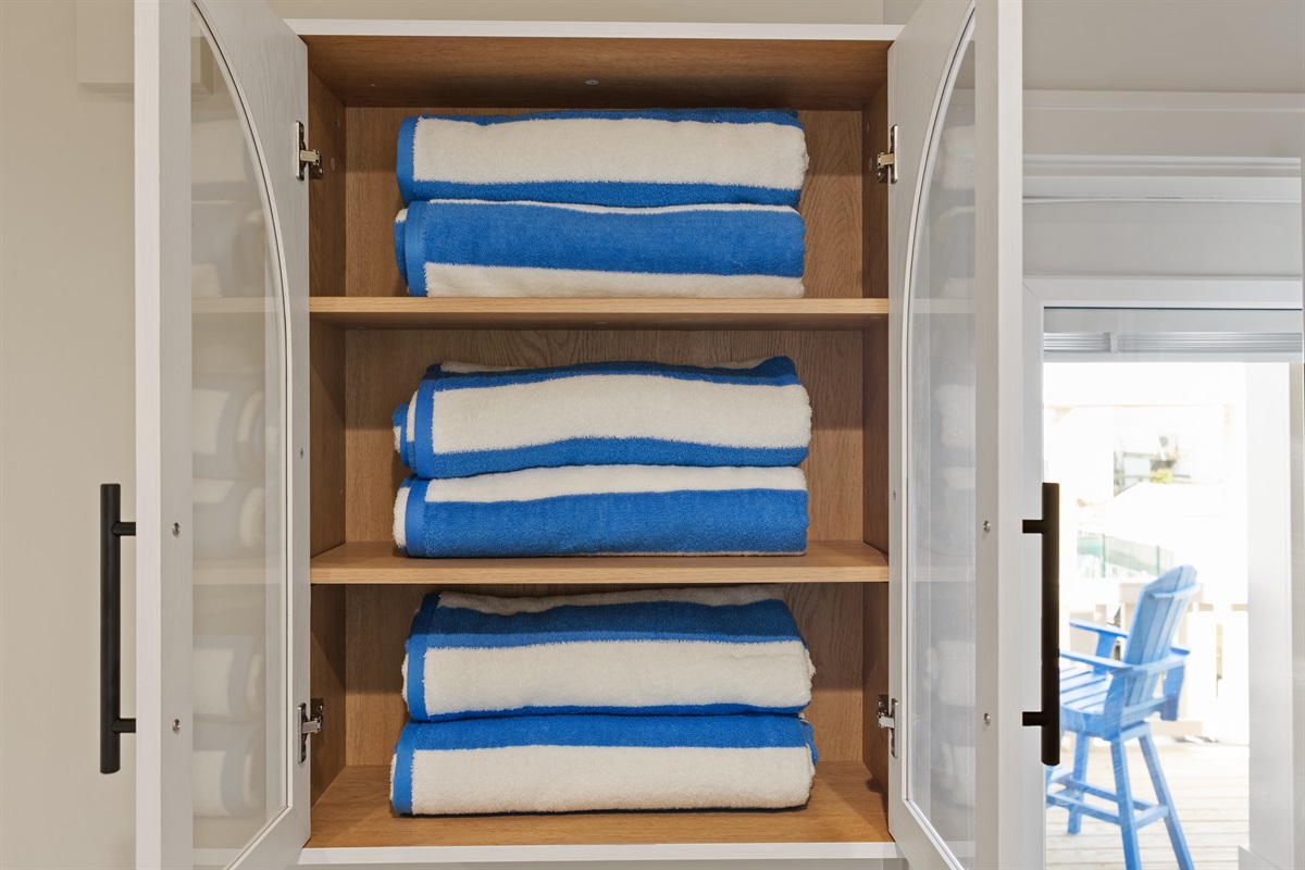 Pool towels for everyone