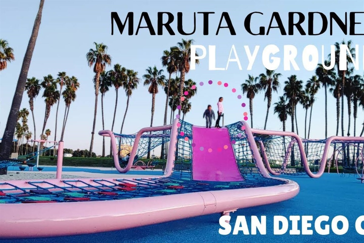 1 mins walk to beach, <500ft 
4 mins drive to grocery store
10 mins drive to SeaWorld San Diego 
12 mins drive to Maruta Gardner Park
18 mins drive to San Diego Zoo 