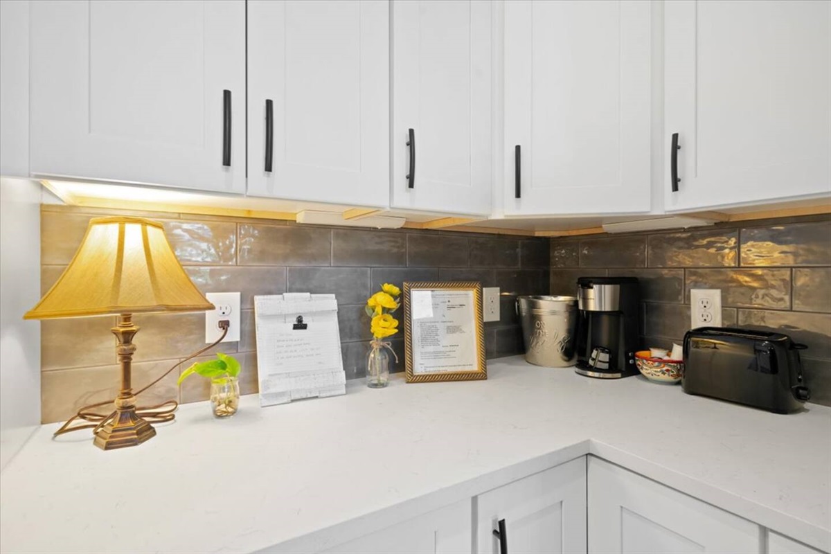 full kitchen with kitchenet