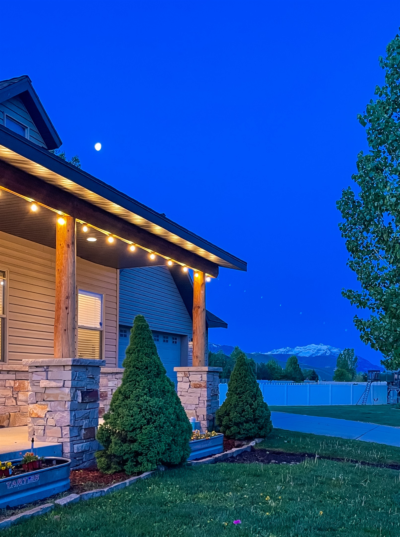 Coming home to your mountain basecamp hits different—crisp air, warm lights against twilight, and cozy nights ahead with your favorite people. This is what adventure dreams are made of.