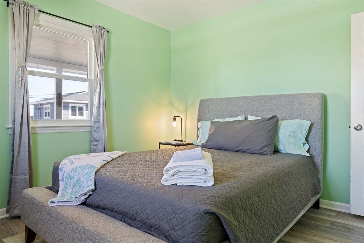 Bedroom 2: Bed linens provided