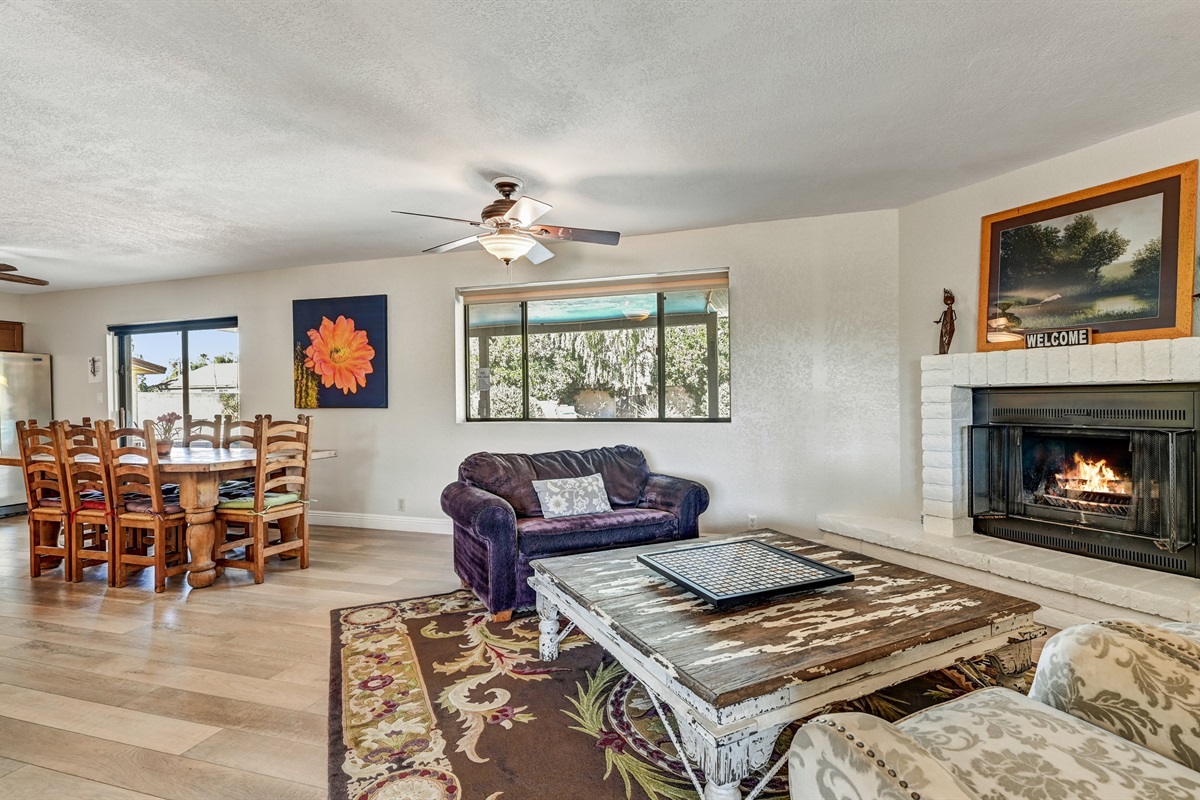 Cozy - Great Place to Play Games, Read, or Enjoy Your Guests