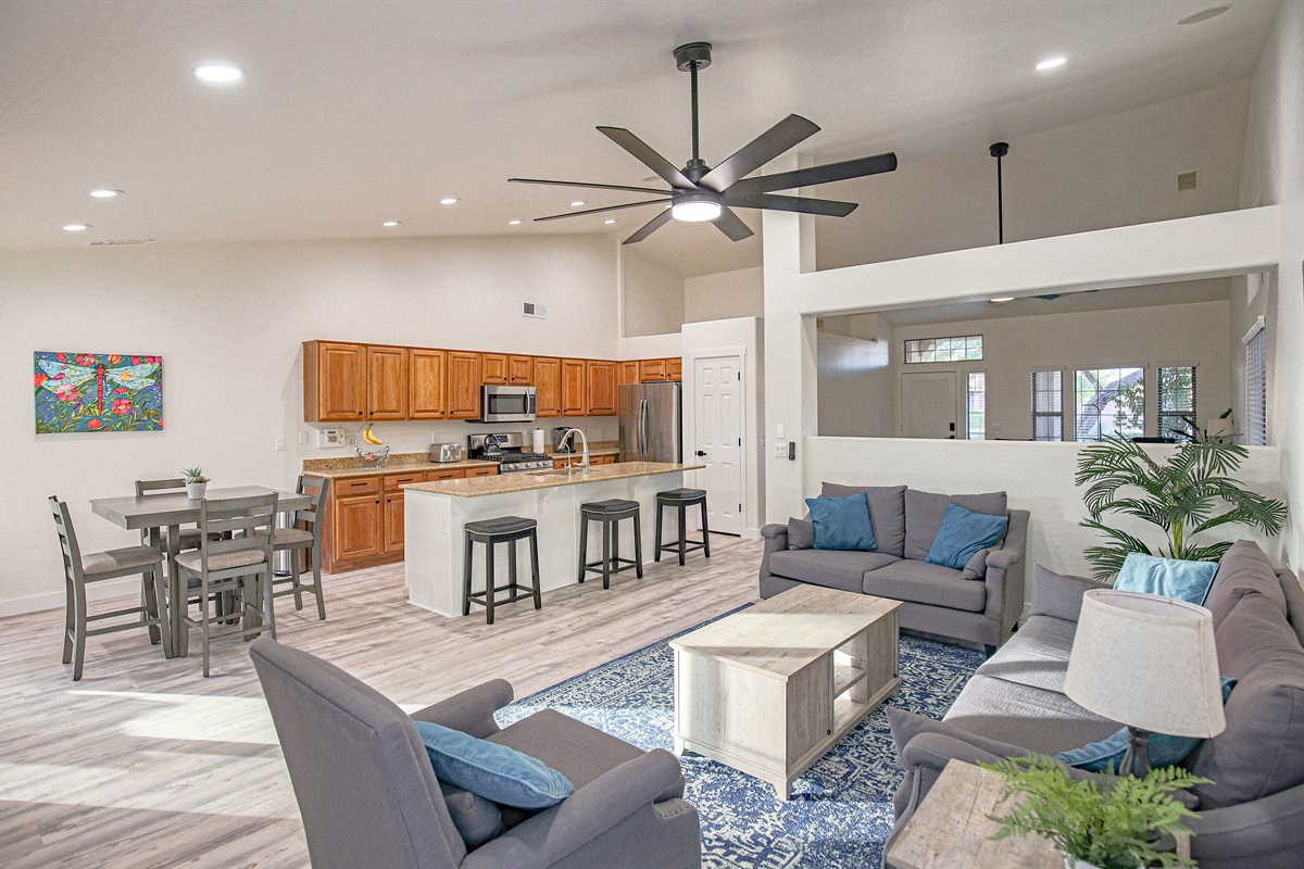Goodyear Retreat | 4BD 2BTH | Heated Pool — Goodyear Retreat | 4Bed&2Bath | Heated Pool, Goodyear, Arizona — photo 4