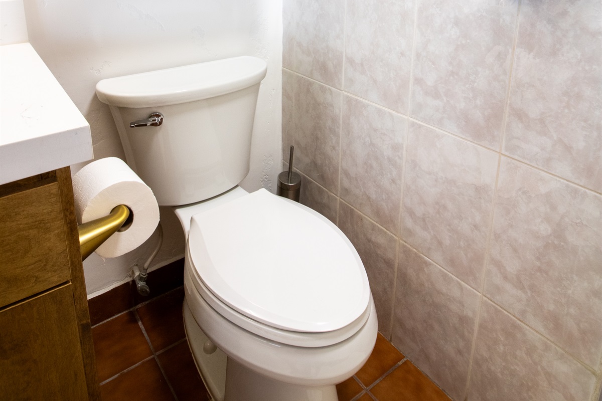 Principal Bedroom en suite Bathroom