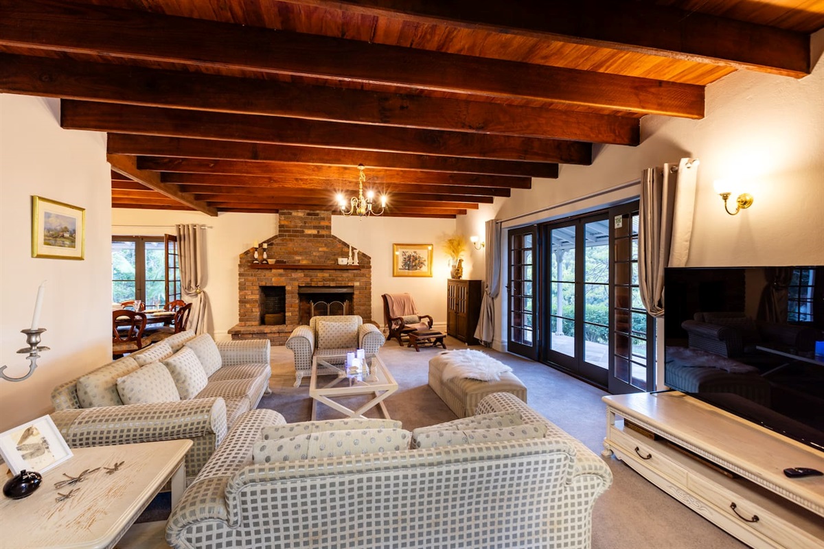Large Lounge Room and Formal Dining room