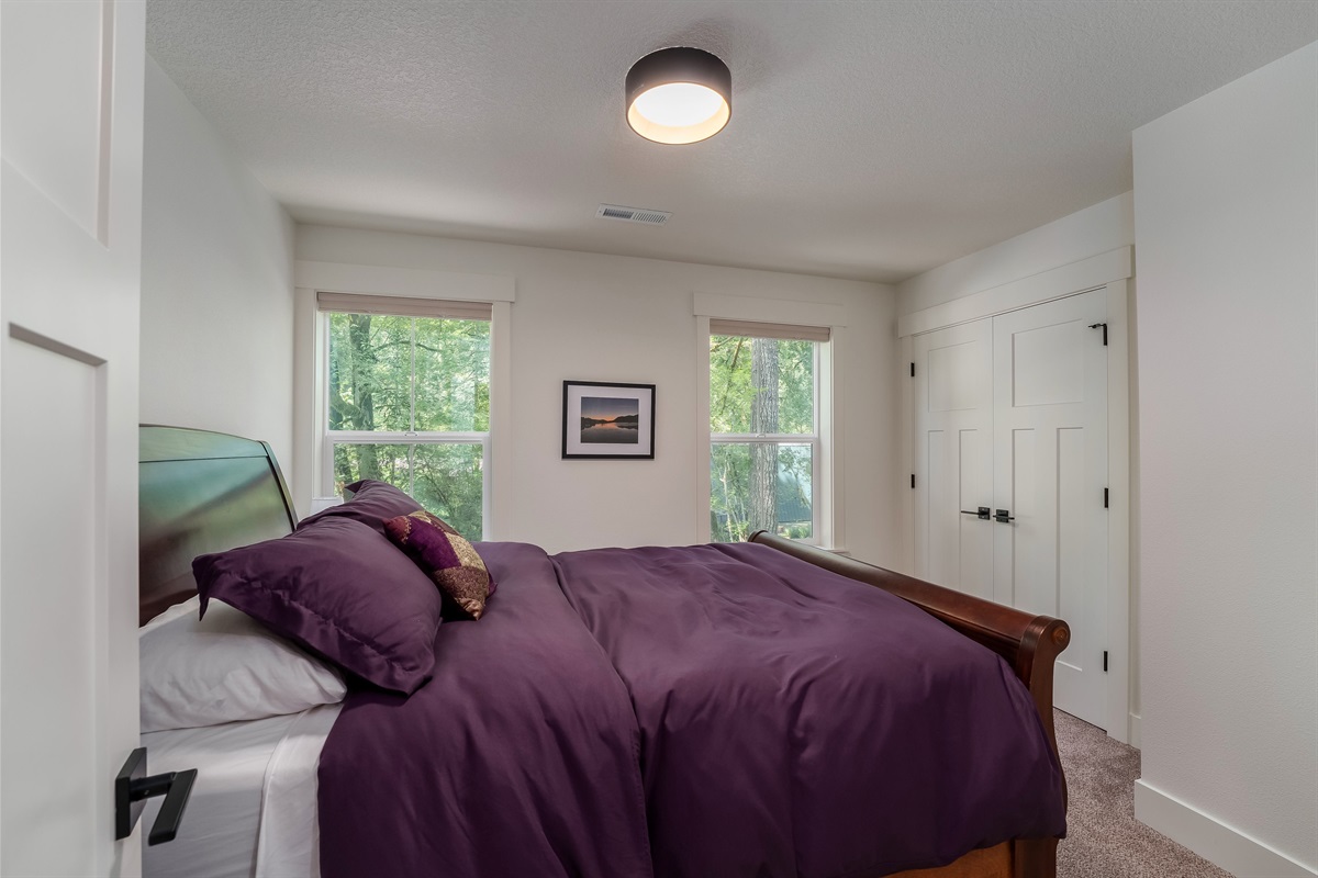 Queen Bedroom