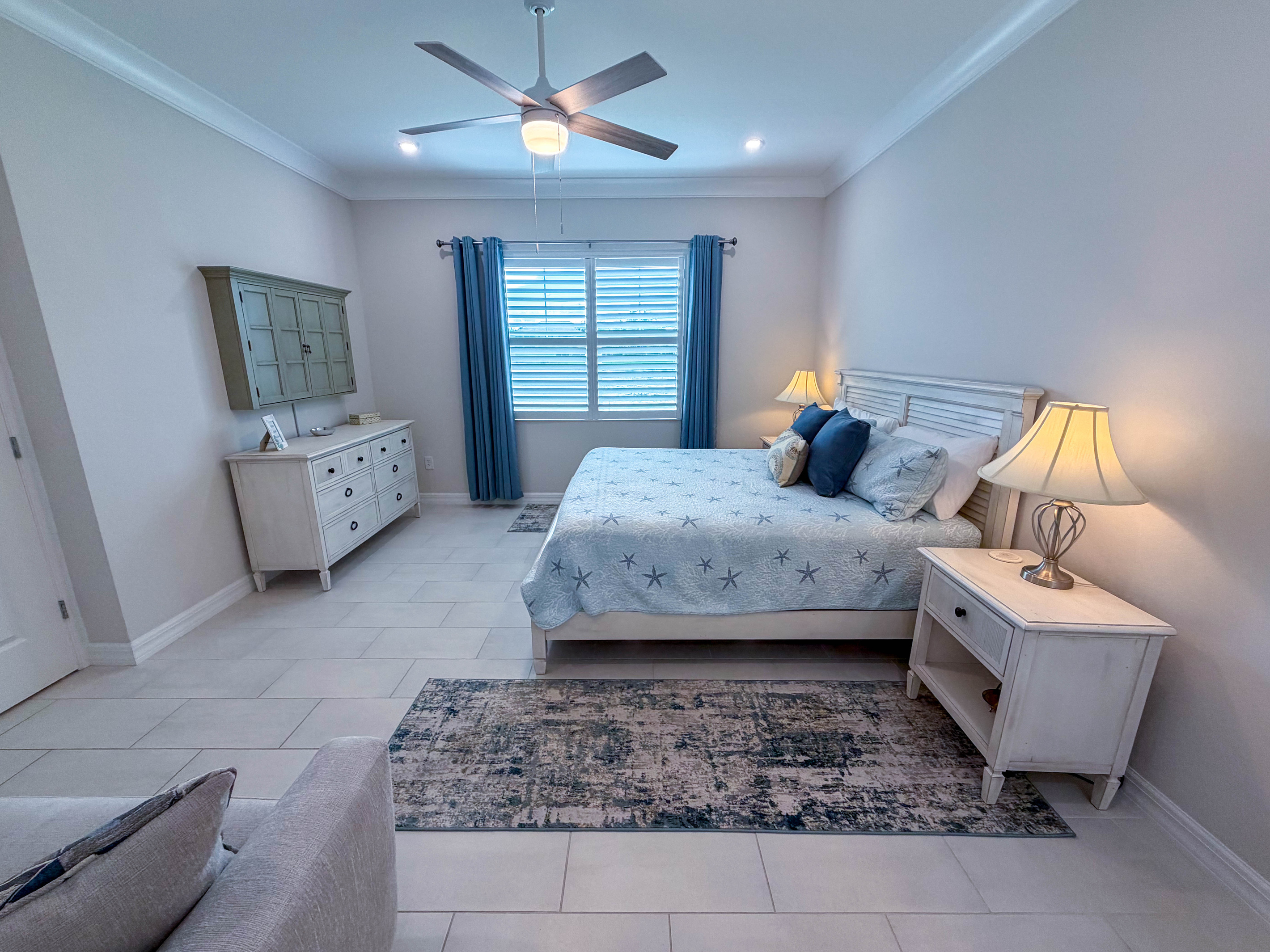 Master Bedroom Ensuite (King)