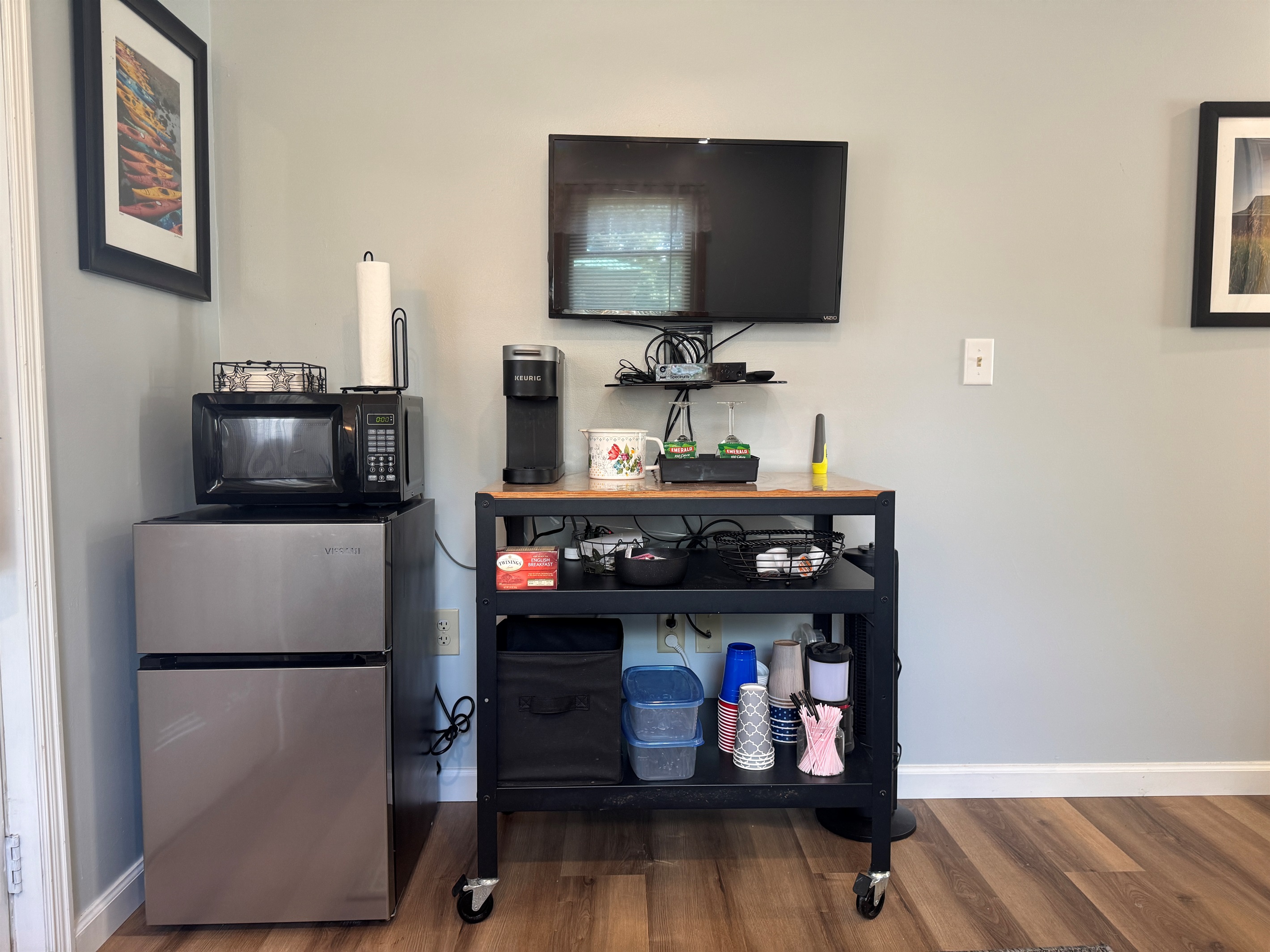 Coffee station, mini fridge, SmartTV