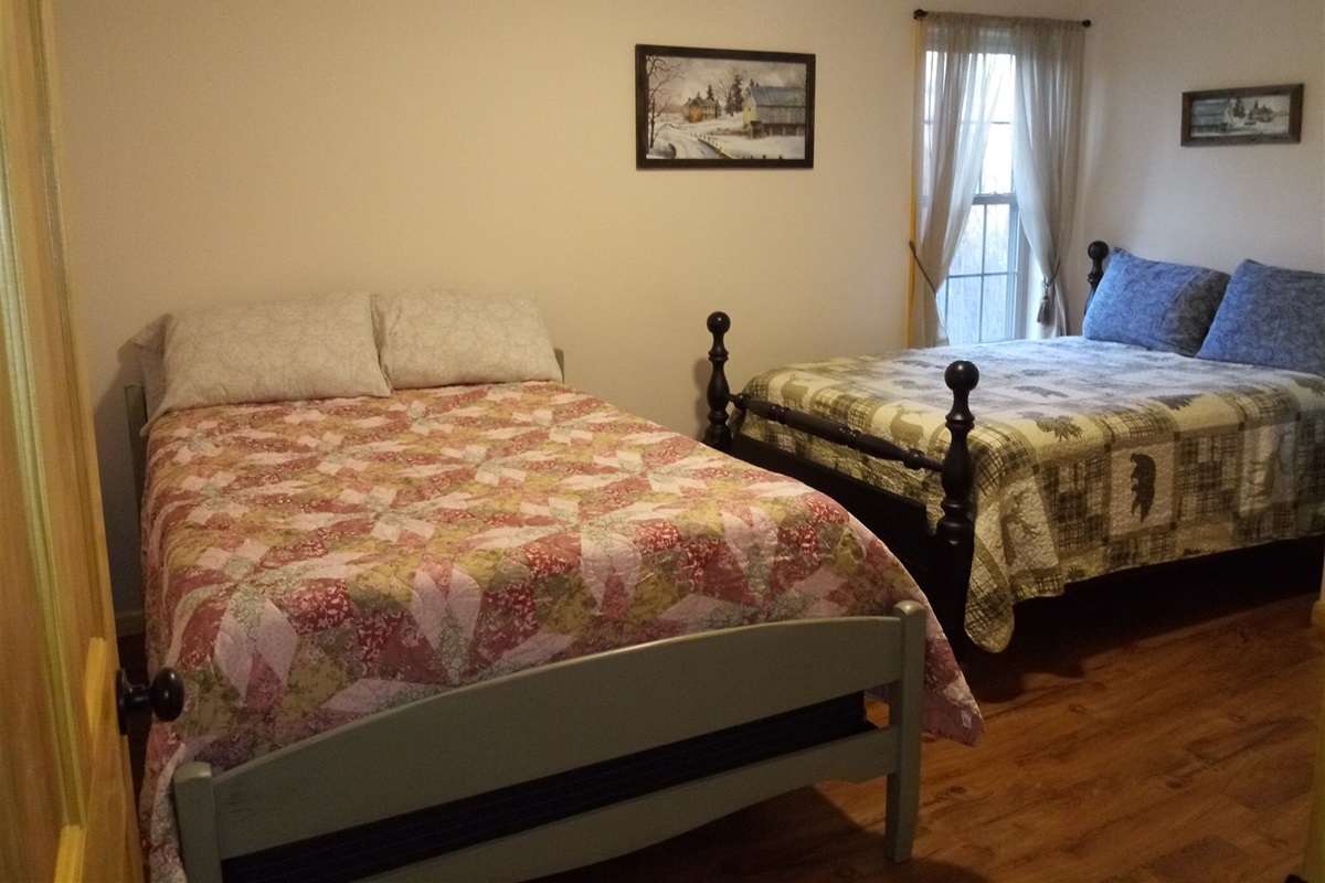 Thrird bedroom wiht 2 full beds