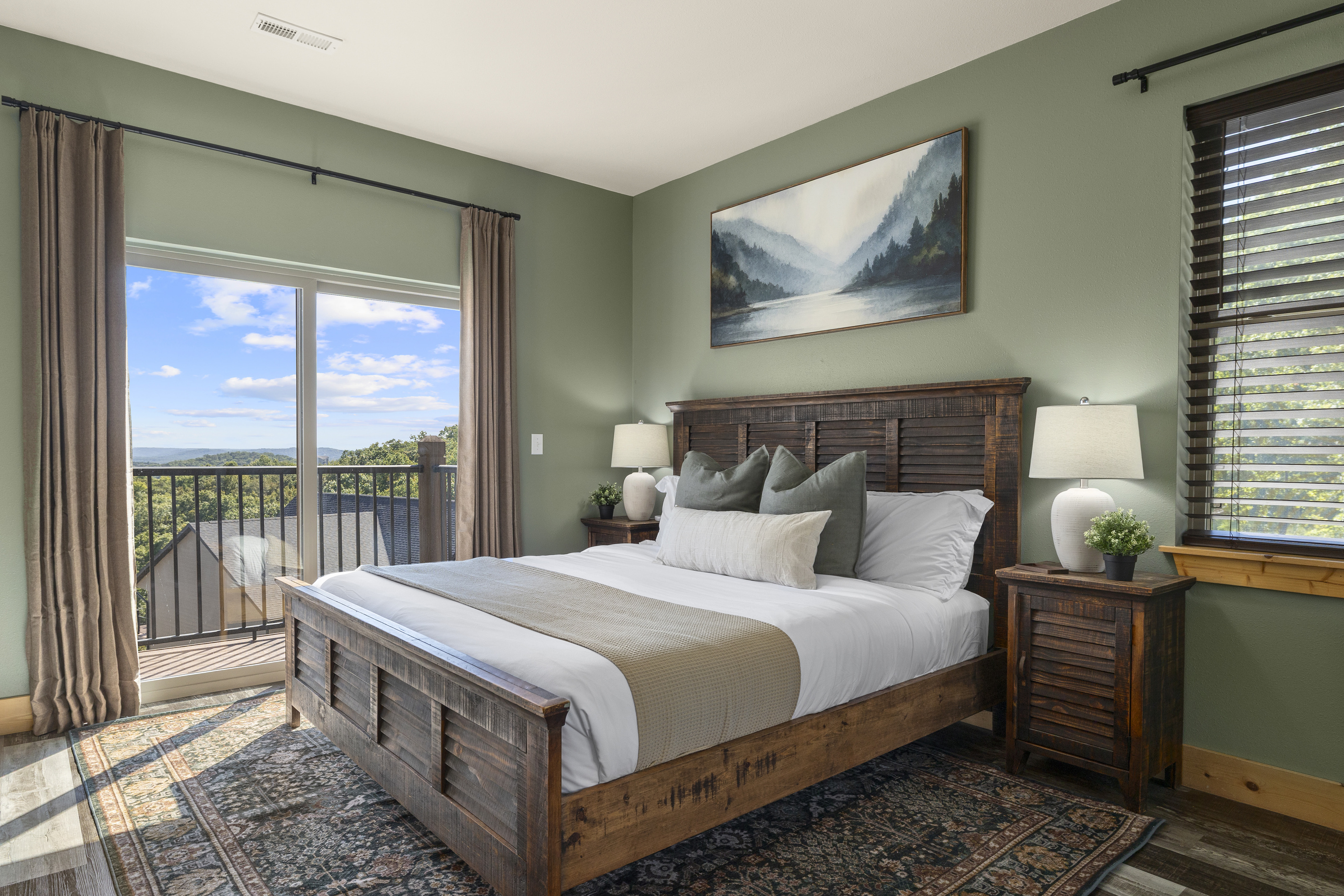 Overlook Bedroom/upstairs