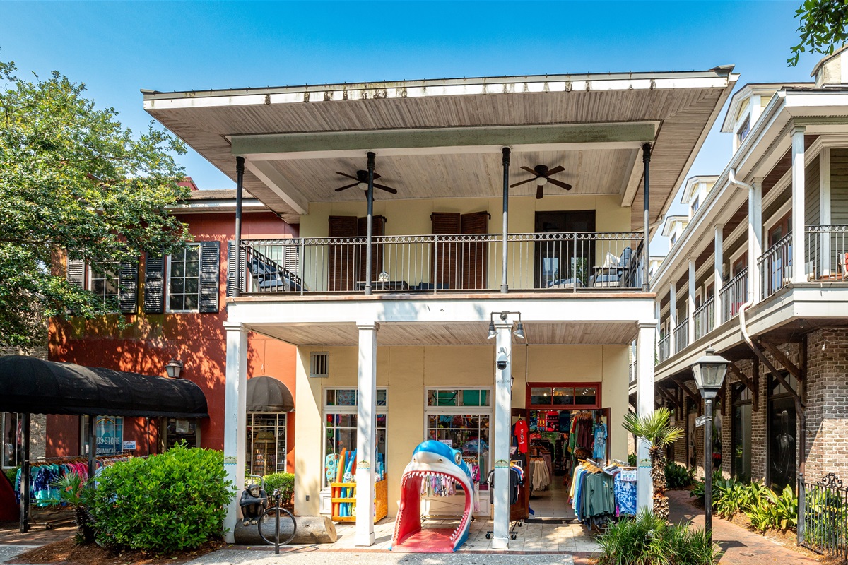 In the Heart of Baytowne