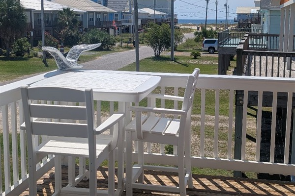 View the Gulf while sipping your favorite beverage.
