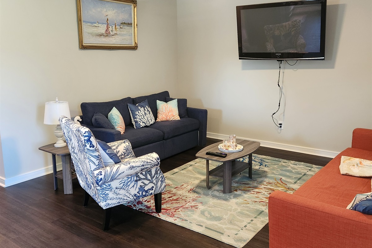 Coastal Comfort Meets Casual Charm