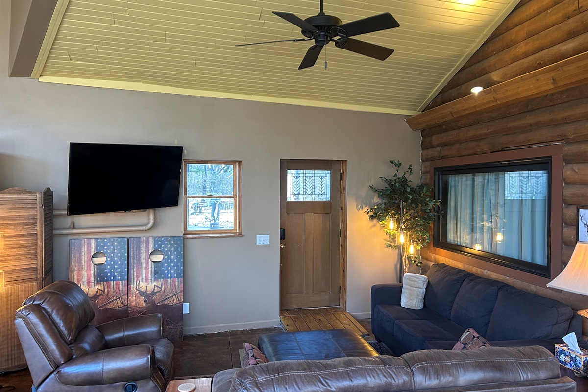 Shared Space: The front door is equipped with a time sensitive electronic lock-providing you with another entry option. The TV has a Roku so you can log into your own streaming accounts to watch your shows.