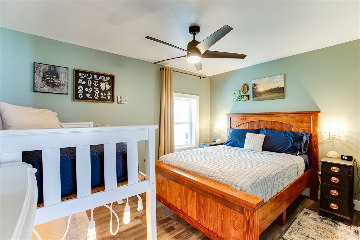 Bedroom 2 (into the forest): featuring local artwork and forest animals!