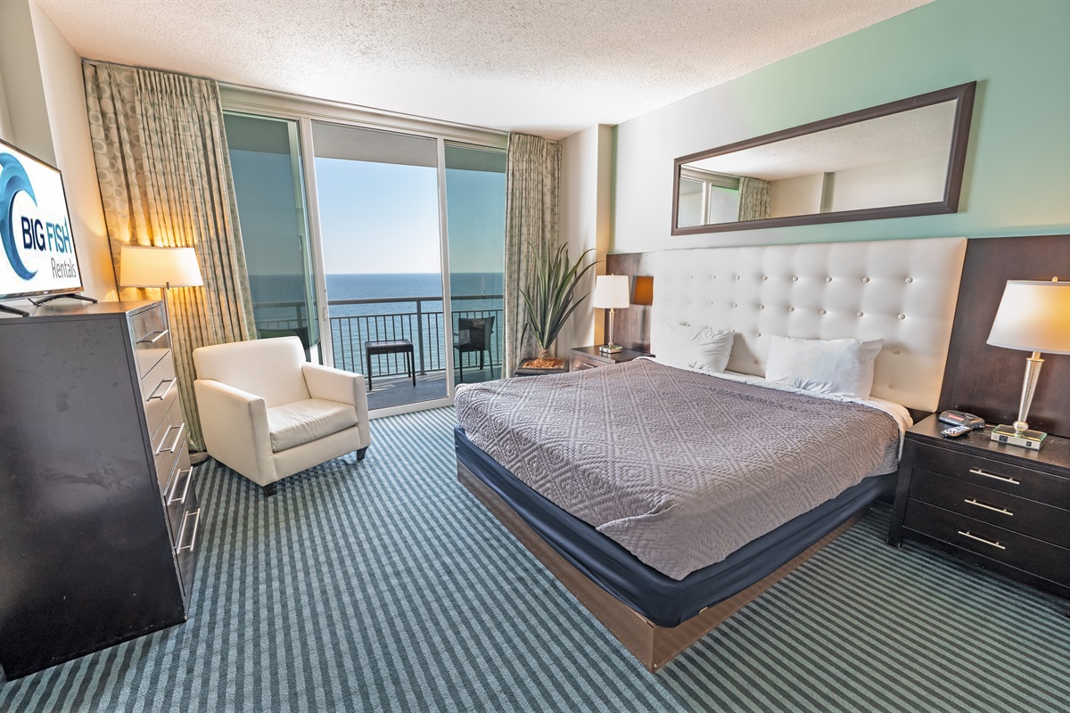 Beautiful Bedroom with Amazing Views 🌊☀️