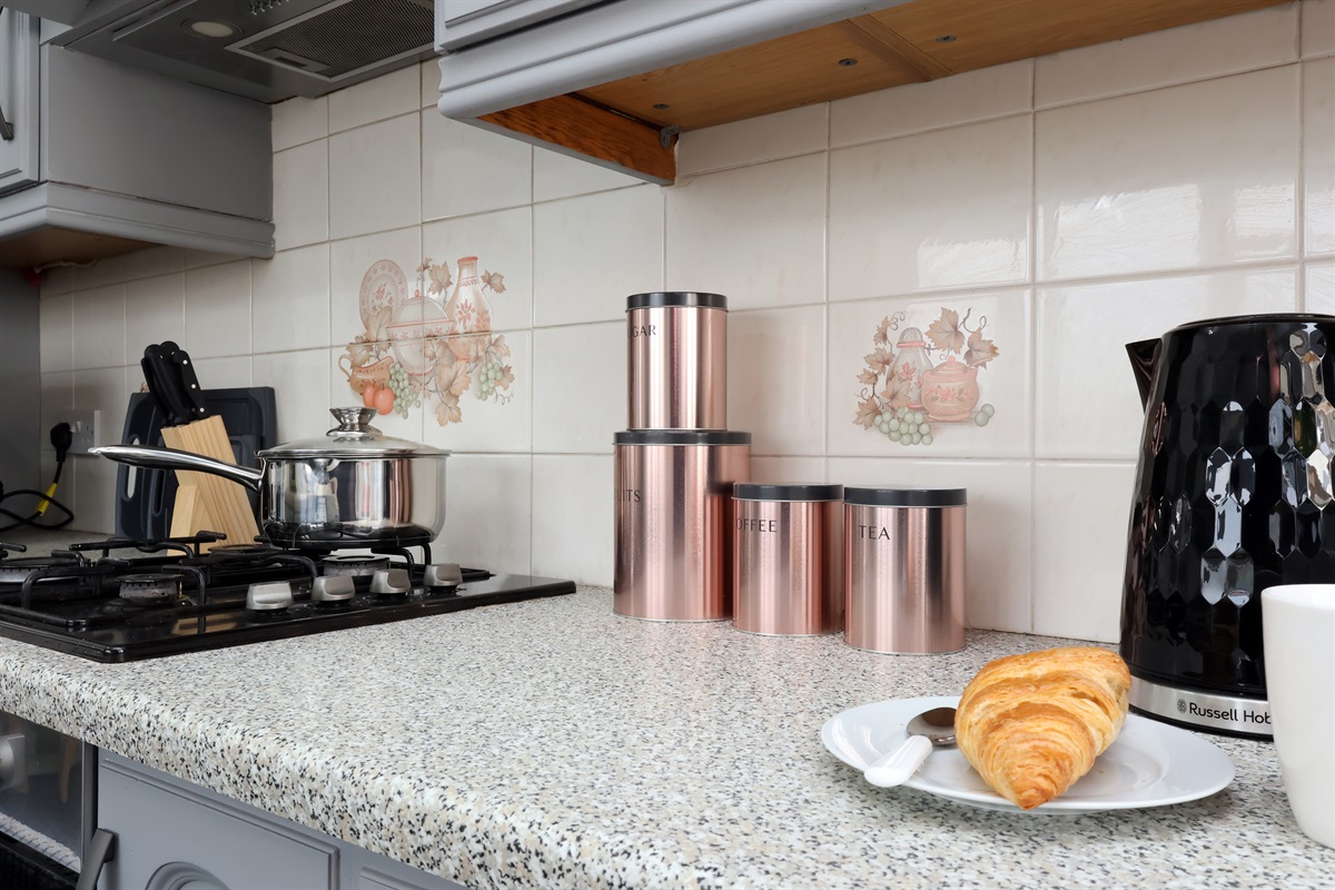 [Gas cooker]