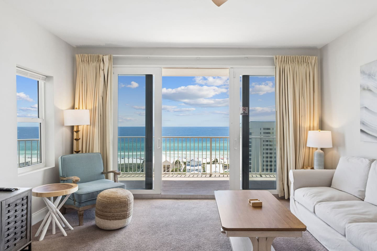 Beachview Escape - Coastal Corner Unit!