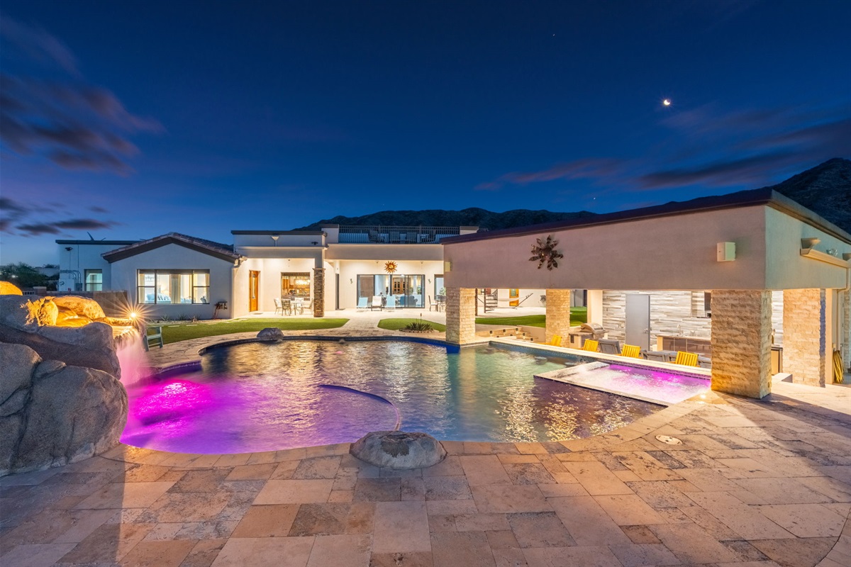 Private Pool and Spa with Optional Pool Heat Available for an Additional Nightly Fee.