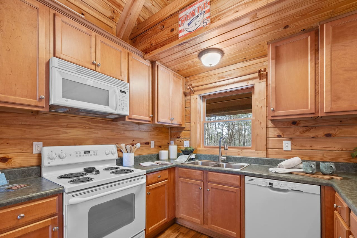 Kitchen area - fully stocked