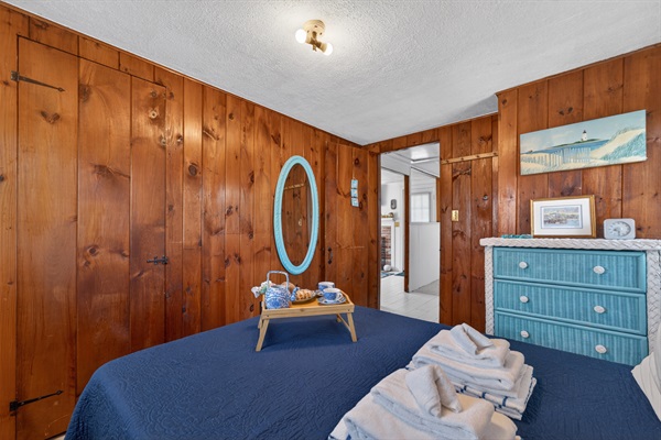 A cozy retreat centered around a full-size bed for everyday relaxation.
