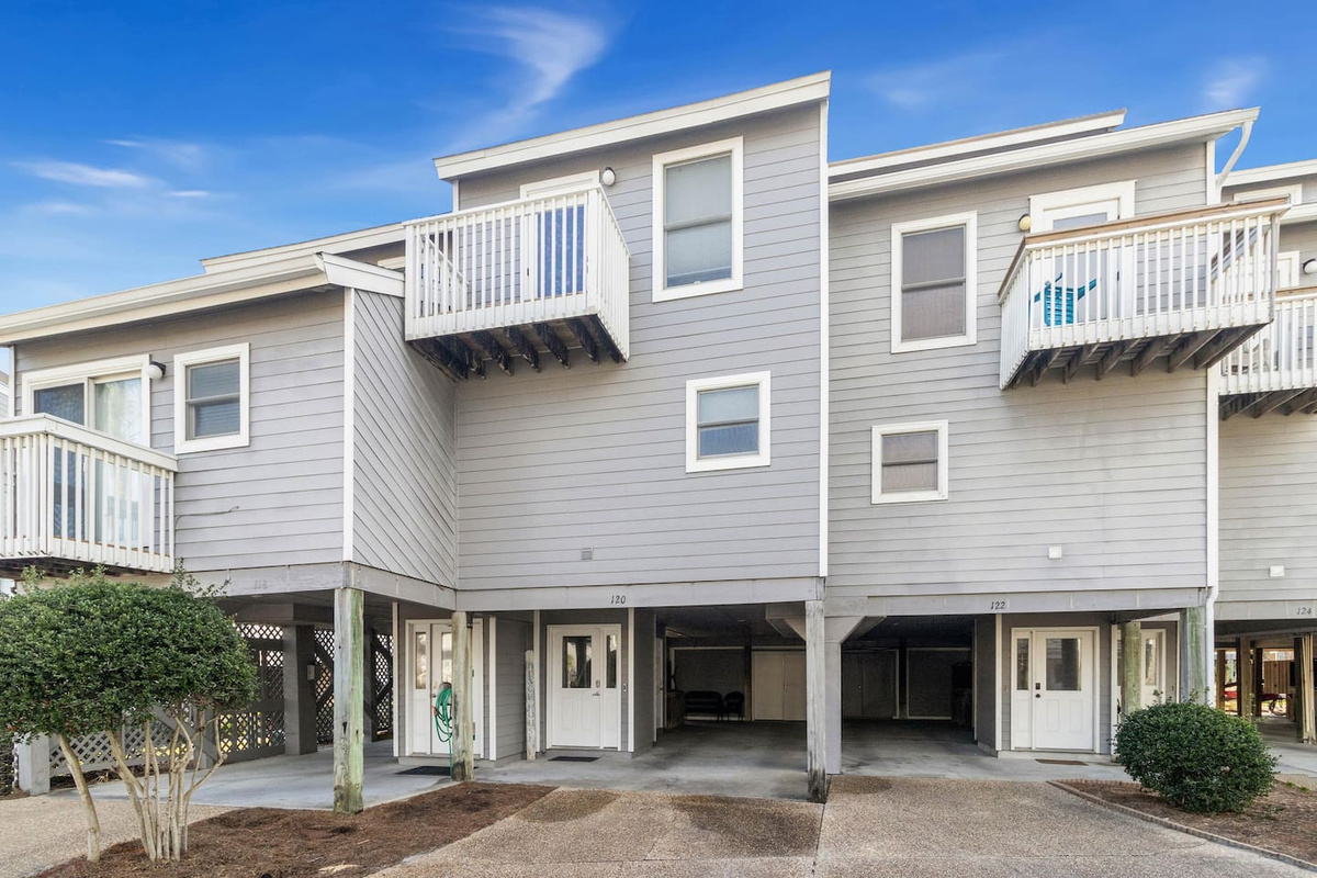 Pull up and start counting down to sunset &mdash; bags barely in the door before someone's already talking about the beach.