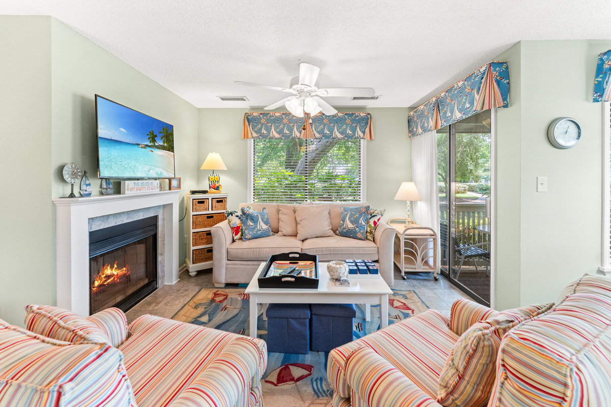 Spacious Living room with Sleeper sofa, Large TV and patio access