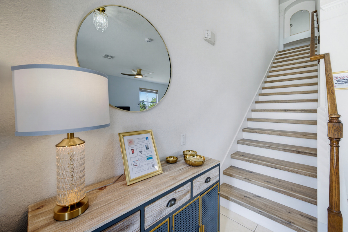 Entryway stairs