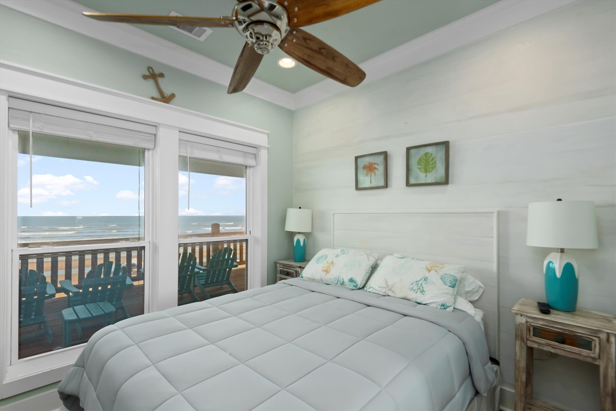 6e6bfbd1491e4383a40eb45212b451e8 Large | Beachhouse | Texas | TX | Vacation Homes | Galveston | Crystal Beach | Kokomo | Breezy Days | Beachfront Elegance | Sunrise Serenity | Southern Sands Property Management, LLC