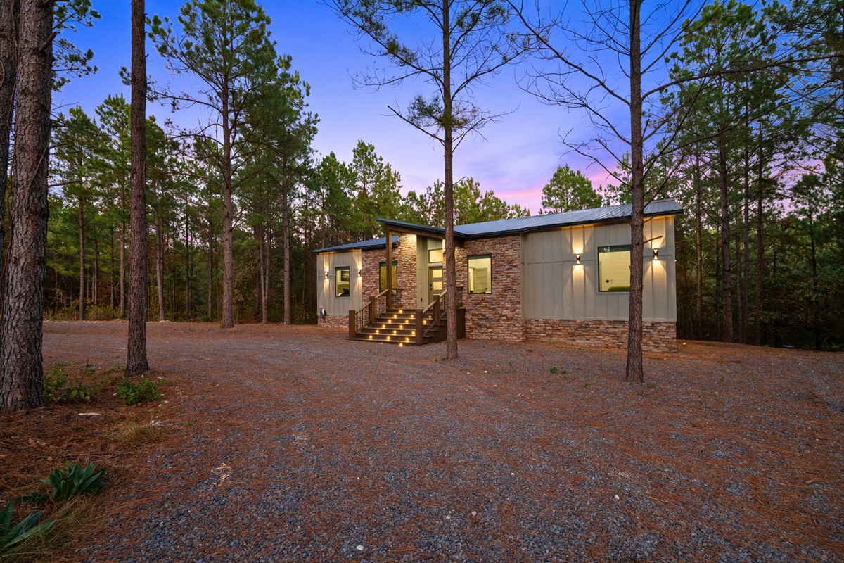 From the moment you pull up, Casa Verde feels inviting and peaceful, a place where time slows down and connection comes easy.