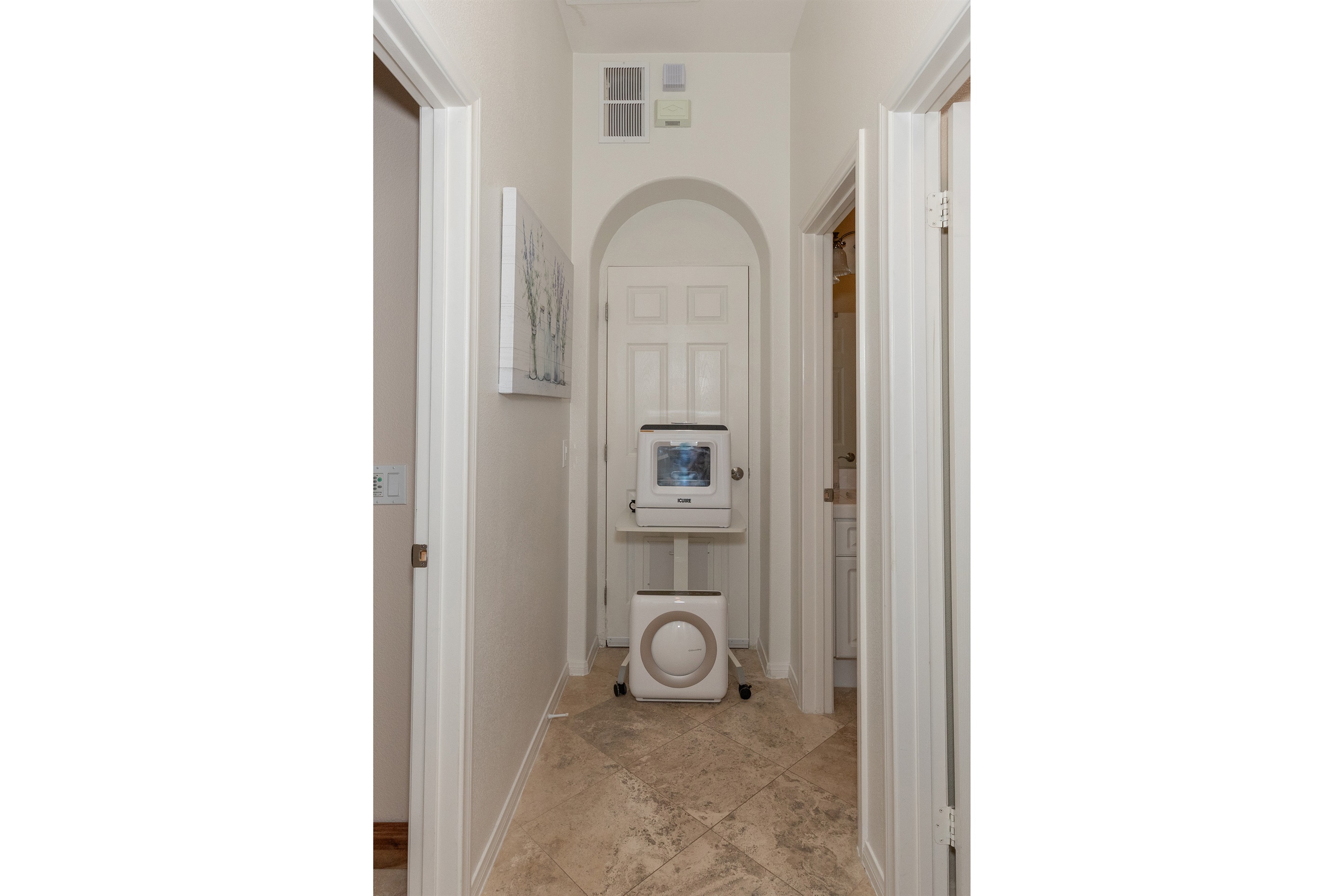 Hallway with additional guest amenities
