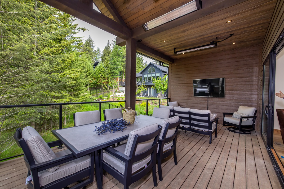 Deck Patio, Heaters, TV