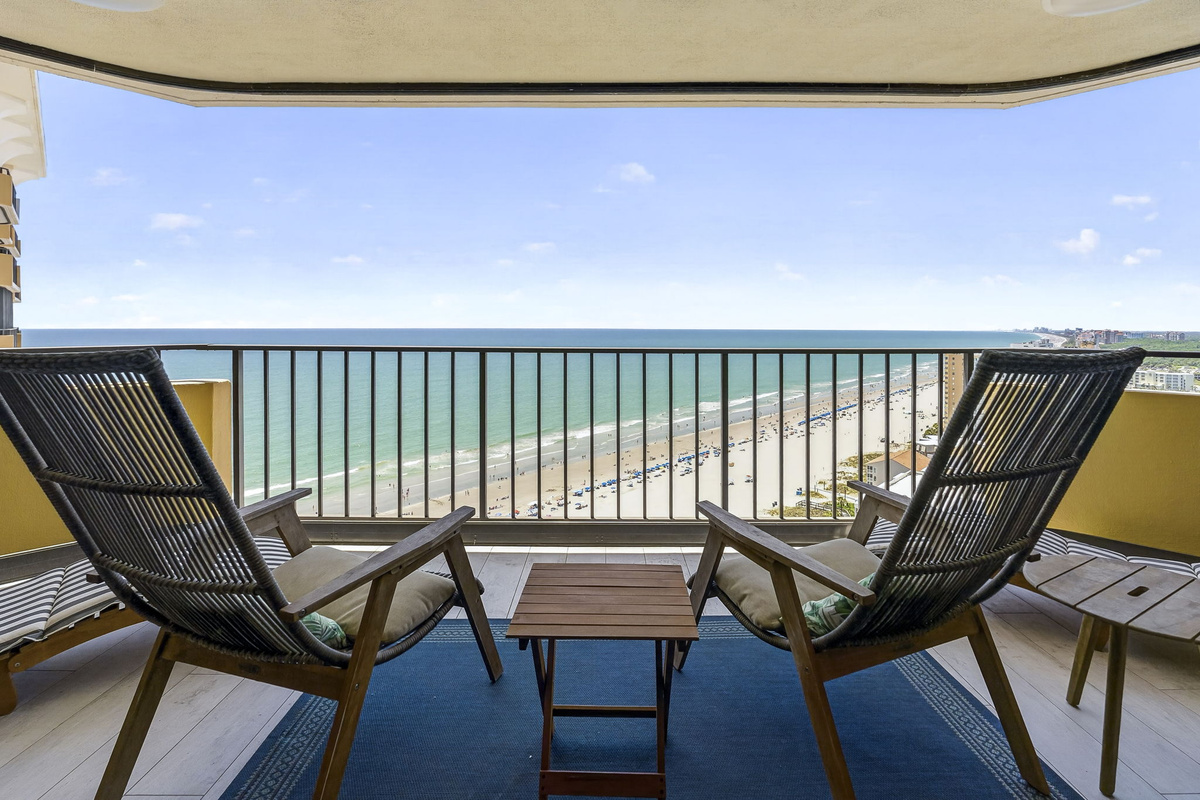 Relax and layout on the oversized balcony as you take in the beautiful Atlantic