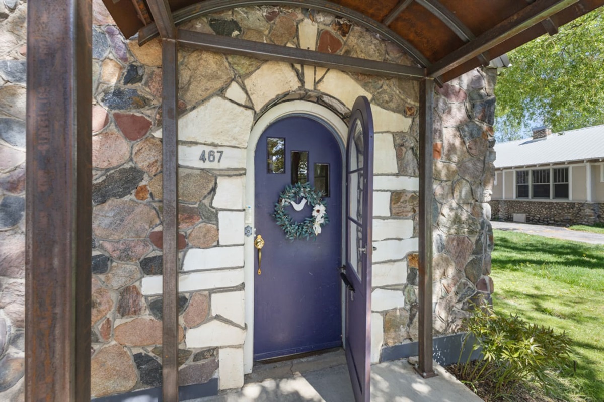 Entry way